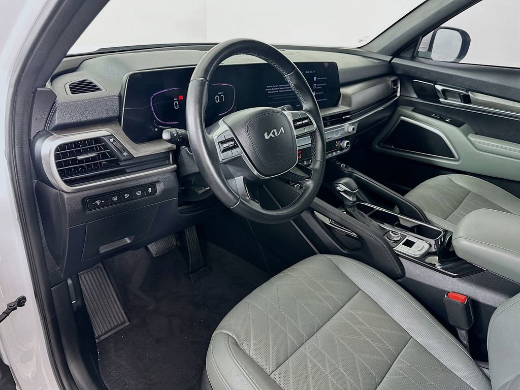 Used 2023 Kia Telluride EX X-Line image 9