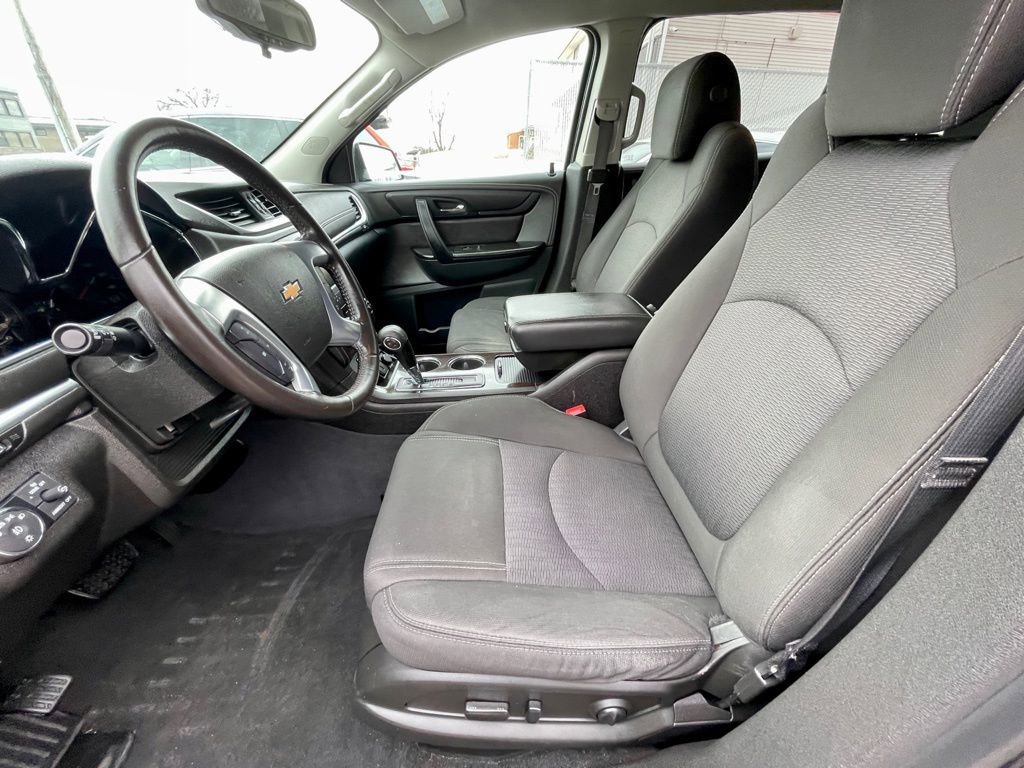 Used 2017 Chevrolet Traverse LT image 15