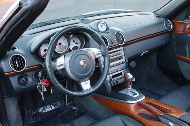 Used 2005 Porsche Boxster S image 25