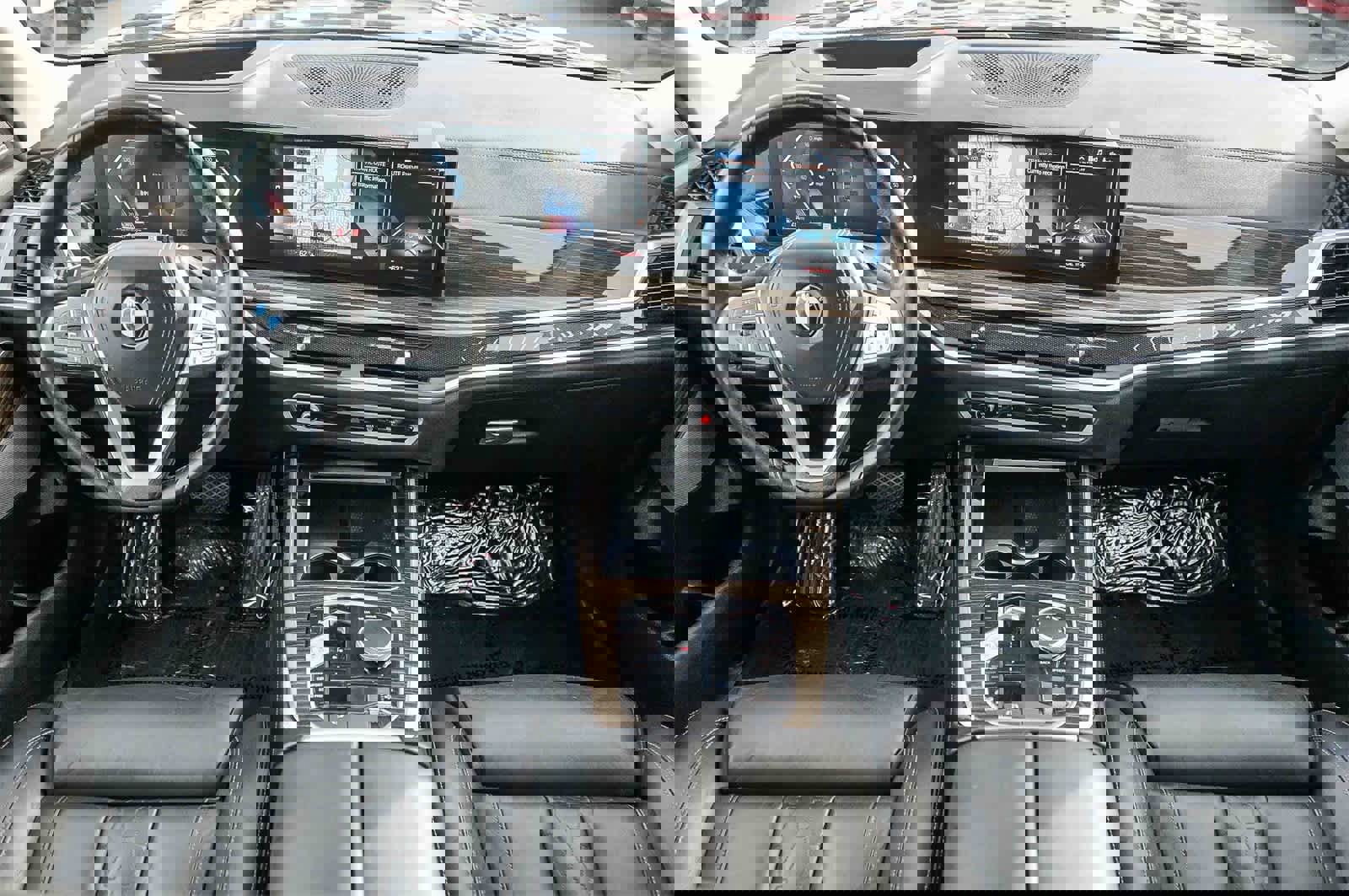 Used 2023 BMW X7 xDrive40i image 11