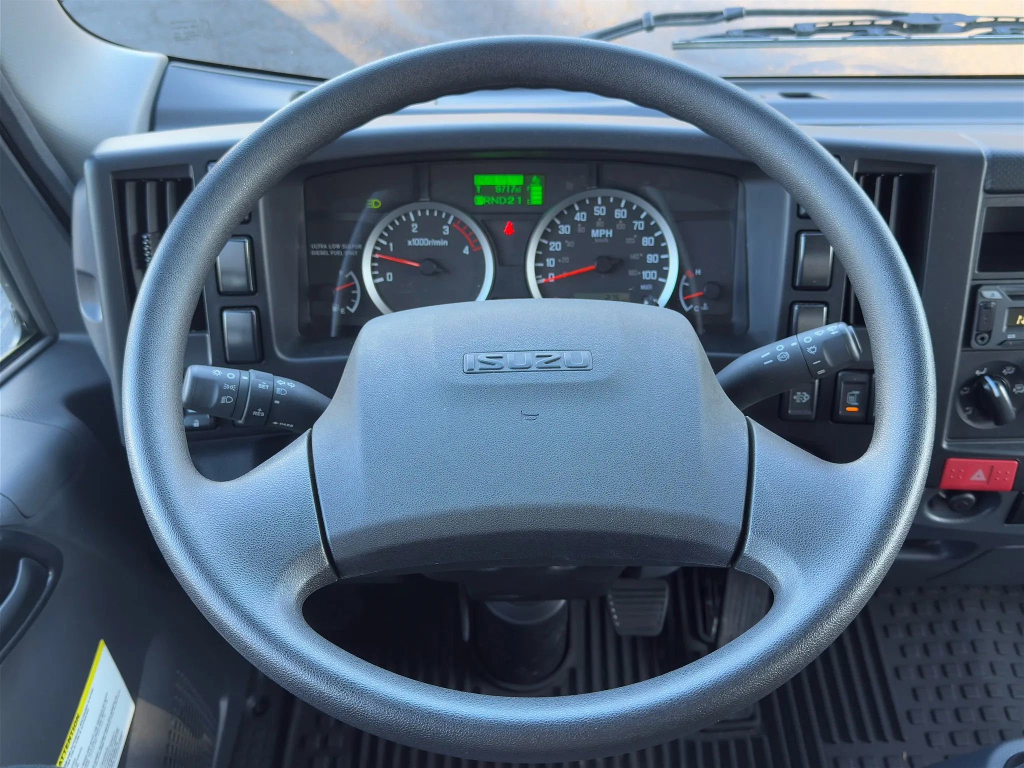 Used 2023 Isuzu NPR image 16