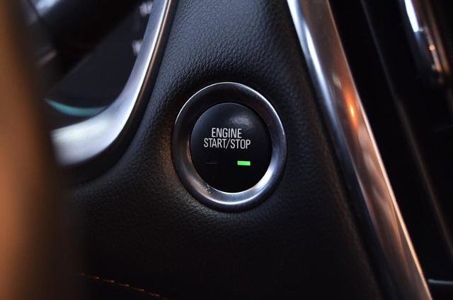 Used 2020 Chevrolet Traverse RS image 24