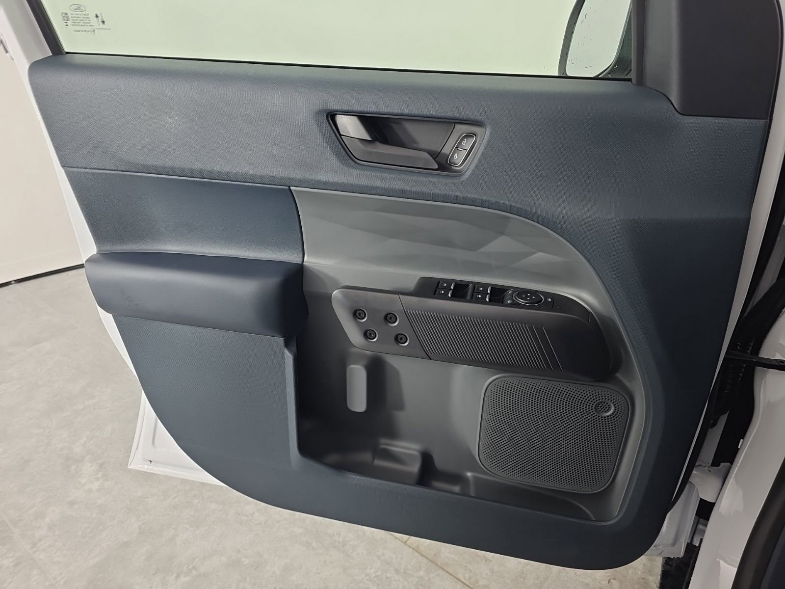 New 2025 Ford Maverick XLT w/ XLT Luxury Package image 23