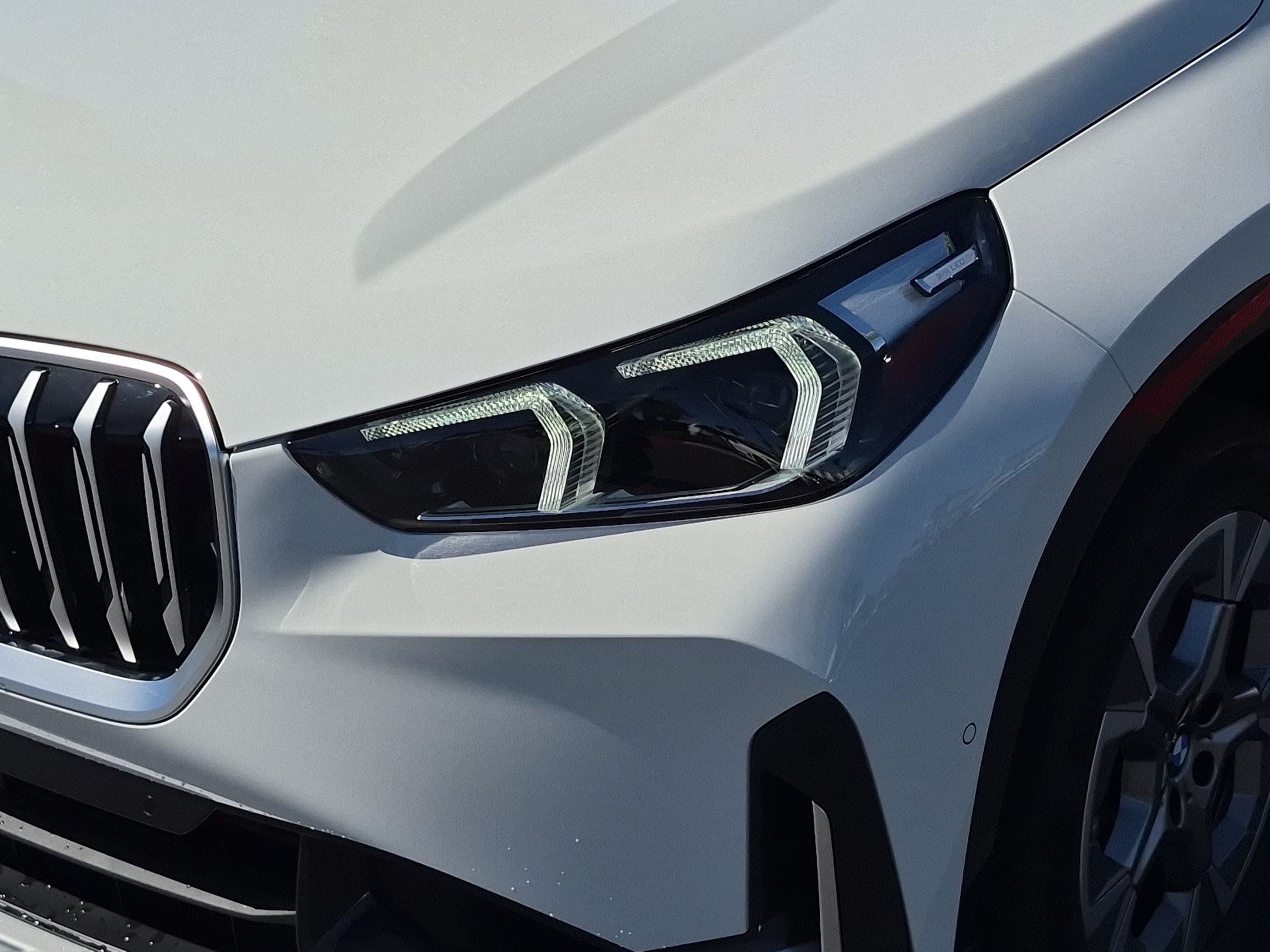 New 2027 BMW X1 xDrive28i AWD/4WD image 6