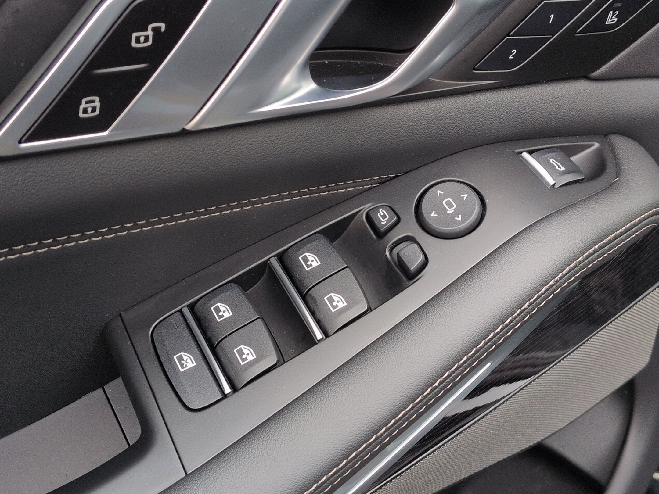 Used 2026 BMW X5 xDrive40i w/ M Sport Package AWD/4WD image 15