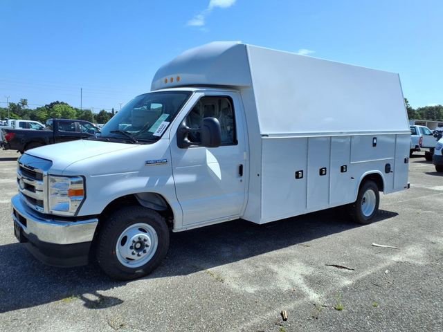 New 2026 Ford E-350 and Econoline 350 Super Duty w/ Power Equipment Group image 3