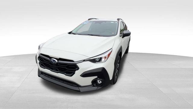 Used 2024 Subaru Crosstrek 2.0i Premium AWD/4WD image 2