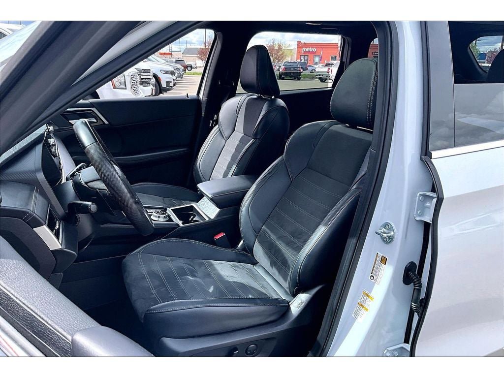 Used 2024 Mitsubishi Outlander Ralliart AWD/4WD image 28