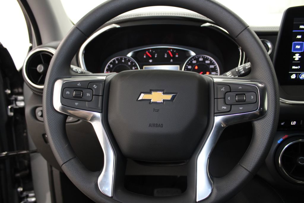 New 2025 Chevrolet Blazer LT w/ Midnight/Sport Edition image 29