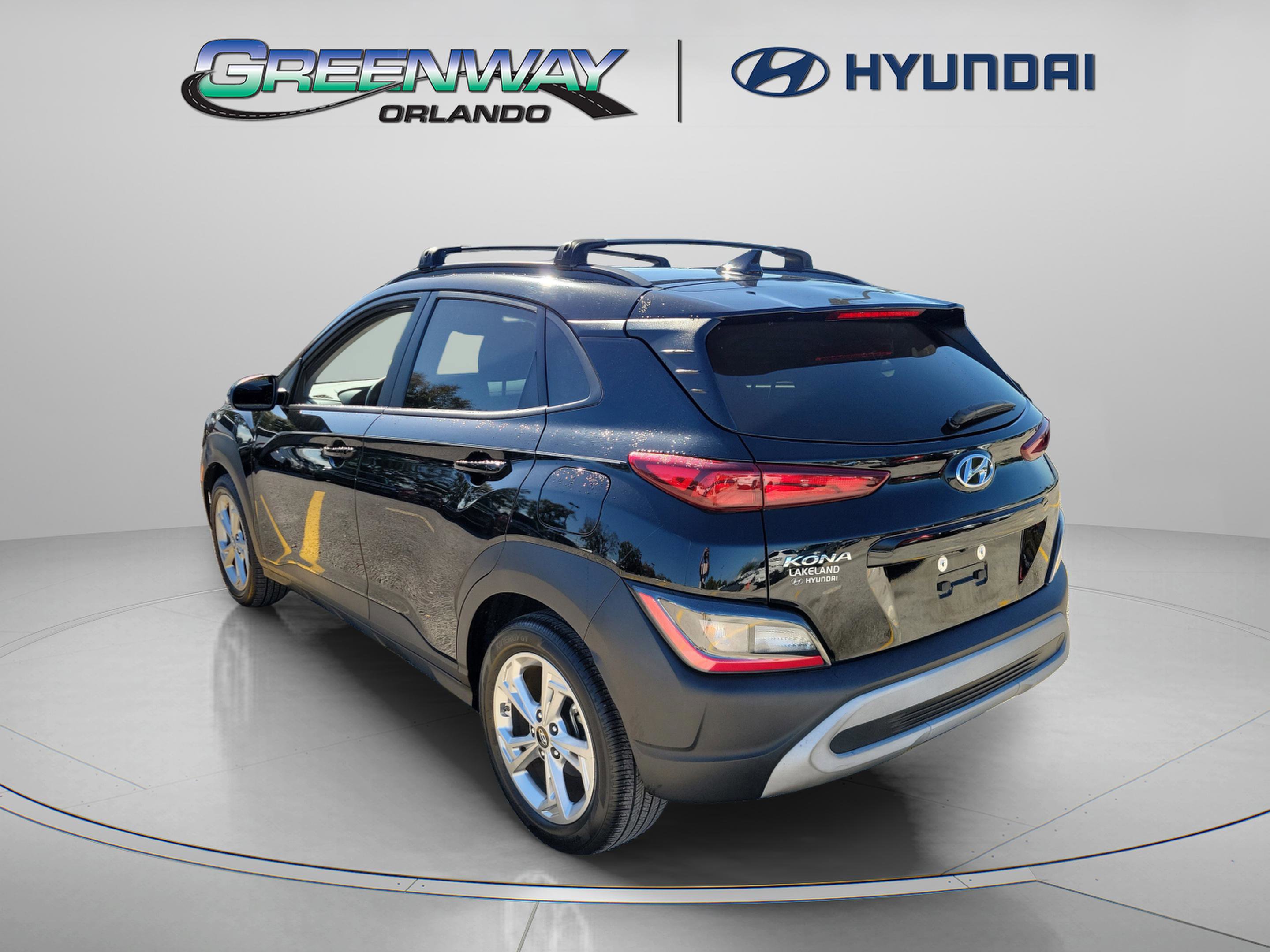 Certified 2022 Hyundai Kona SEL w/ Convenience Package image 3
