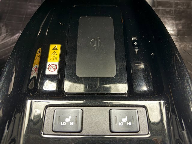 Used 2019 Toyota Prius Limited image 21