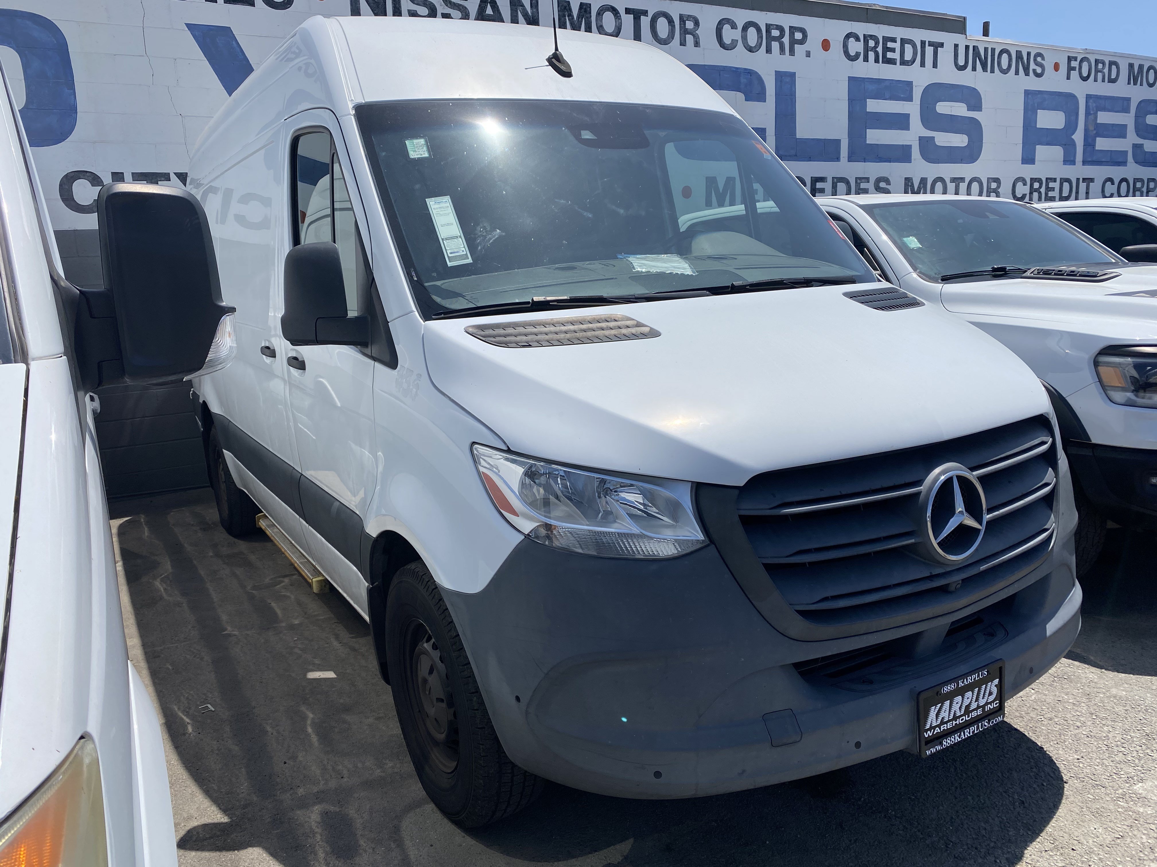 Used 2021 Mercedes-Benz Sprinter 2500 w/ Premium Plus Package image 4