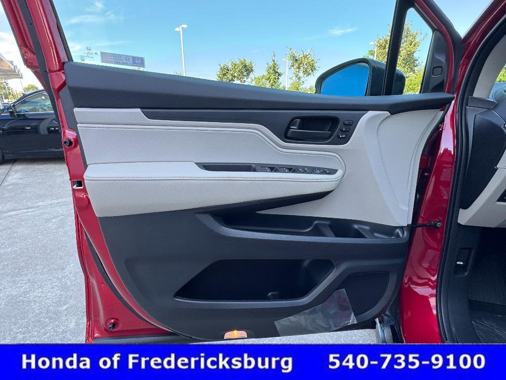 Certified 2026 Honda Odyssey EX-L image 36