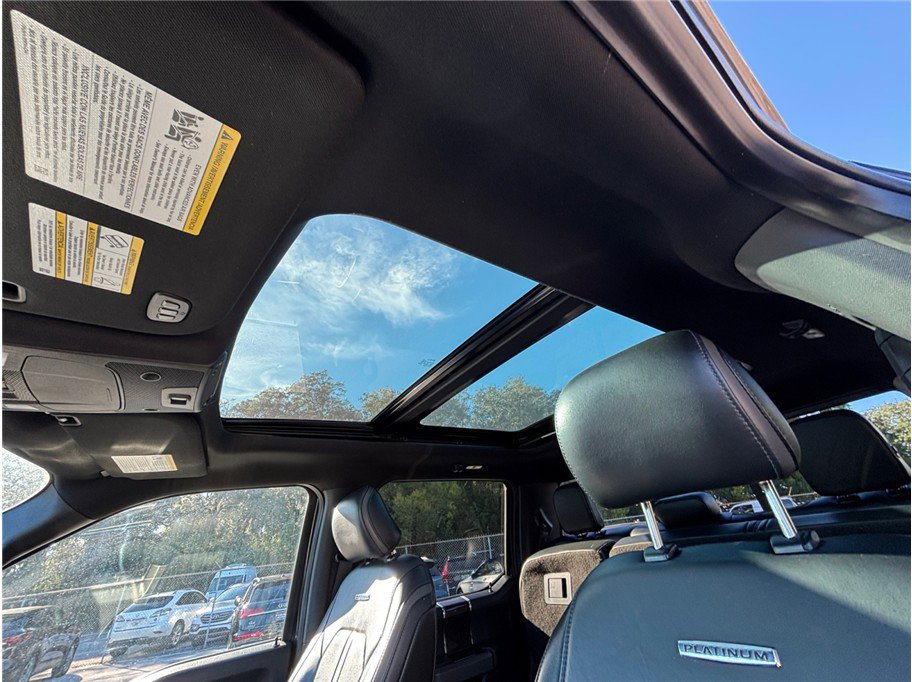 Used 2017 Ford F150 Platinum w/ Equipment Group 701A Luxury image 38