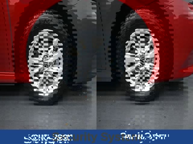 Used 2025 Toyota Camry LE image 22