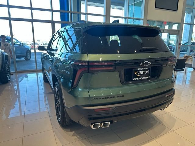 New 2027 Chevrolet Traverse LT w/ Midnight/Sport Edition AWD/4WD image 3