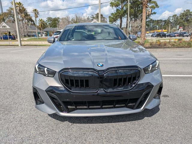 New 2026 BMW 530i xDrive w/ M Sport Package image 9