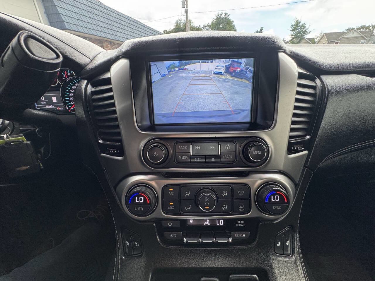 Used 2018 Chevrolet Suburban LT AWD/4WD image 58