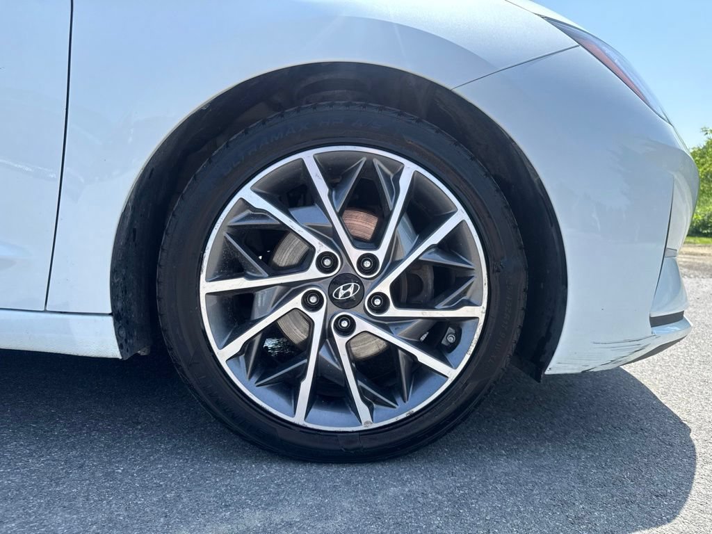 Used 2020 Hyundai Elantra Limited w/ Ultimate Package 03 FWD image 12