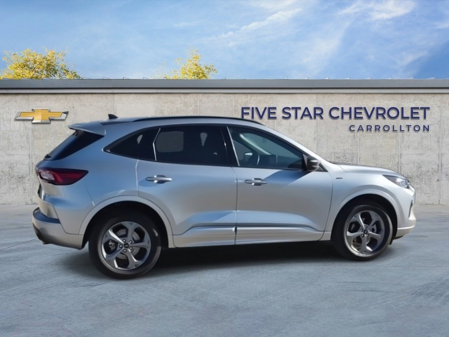 Used 2023 Ford Escape ST-Line image 9