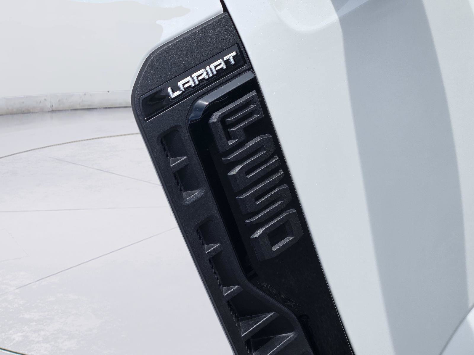 Used 2024 Ford F250 Lariat w/ Lariat Ultimate Package AWD/4WD image 12