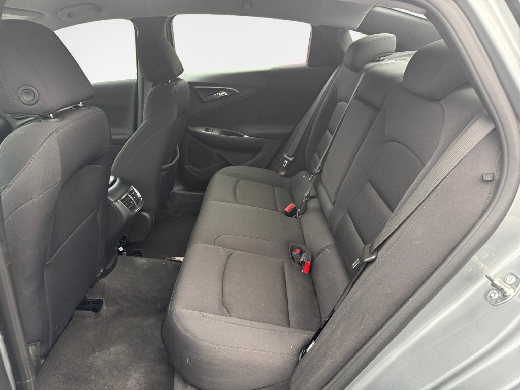 Used 2025 Chevrolet Malibu LT FWD image 23