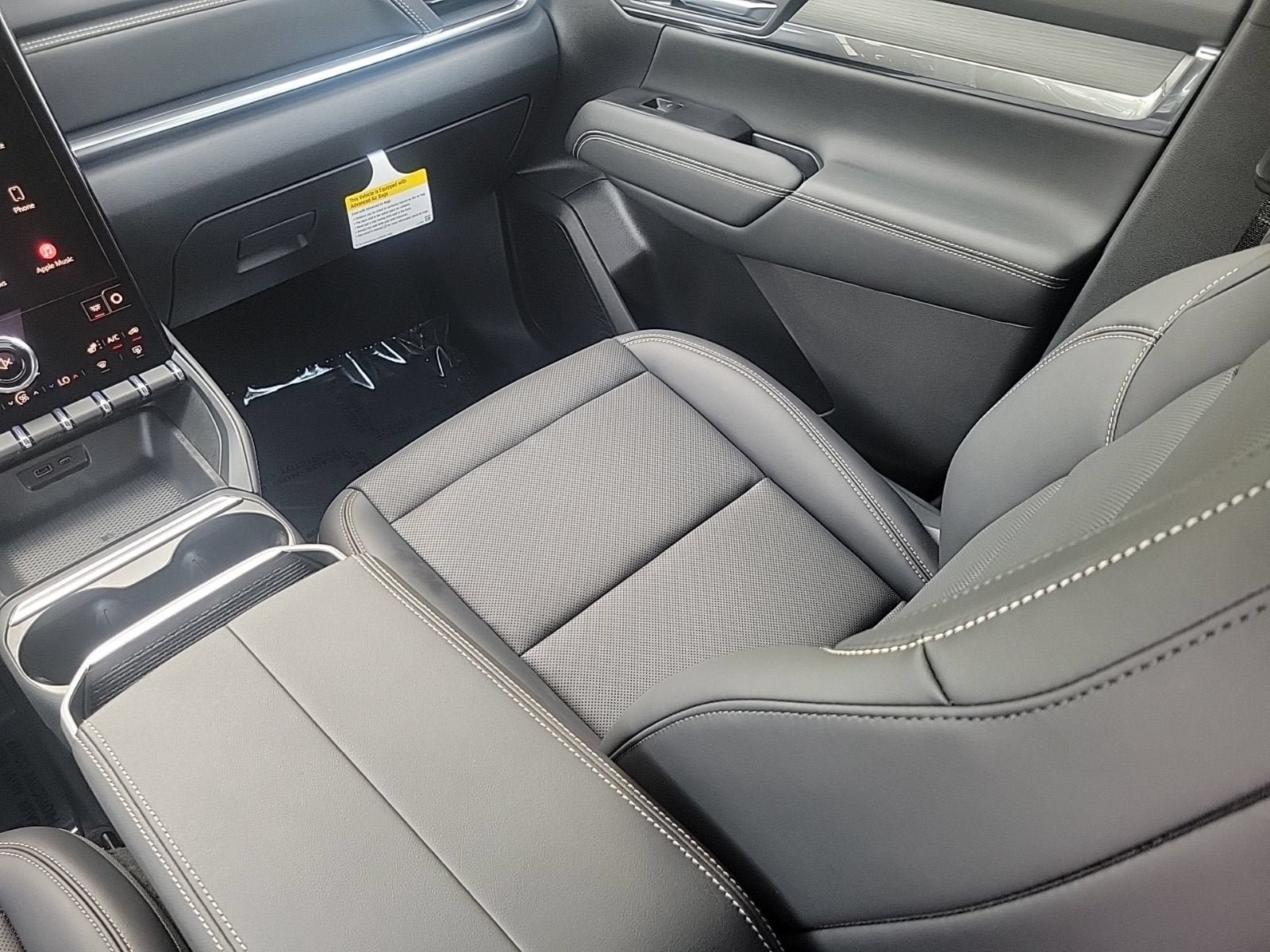 New 2027 GMC Terrain Elevation w/ Elevation Premium Package FWD image 12