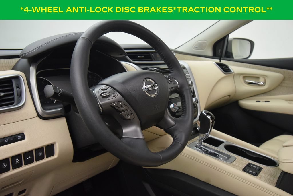 Used 2020 Nissan Murano SL w/ Moonroof Package AWD/4WD image 15