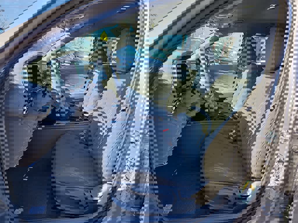 New 2026 Hyundai Elantra Sport image 11