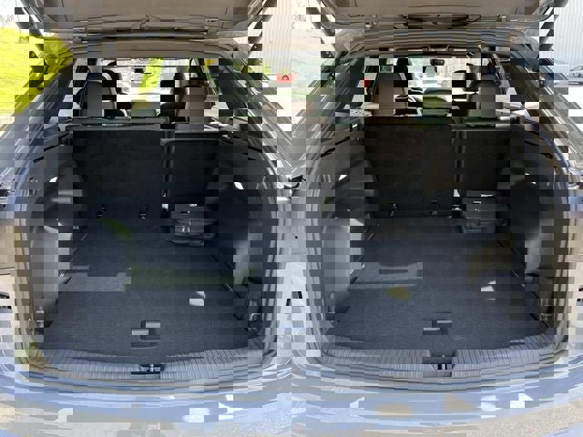 Used 2024 Volkswagen Atlas Cross Sport SEL R-Line image 19