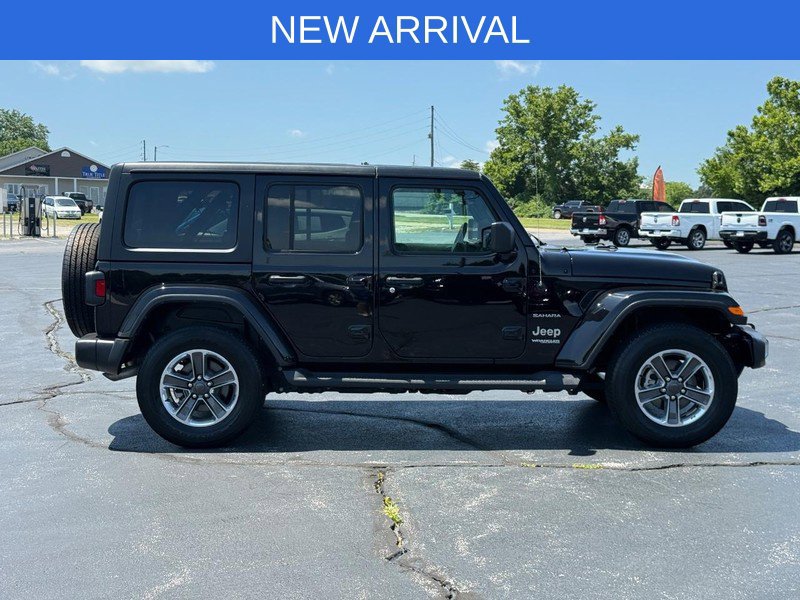Used 2022 Jeep Wrangler Unlimited Sahara AWD/4WD image 2