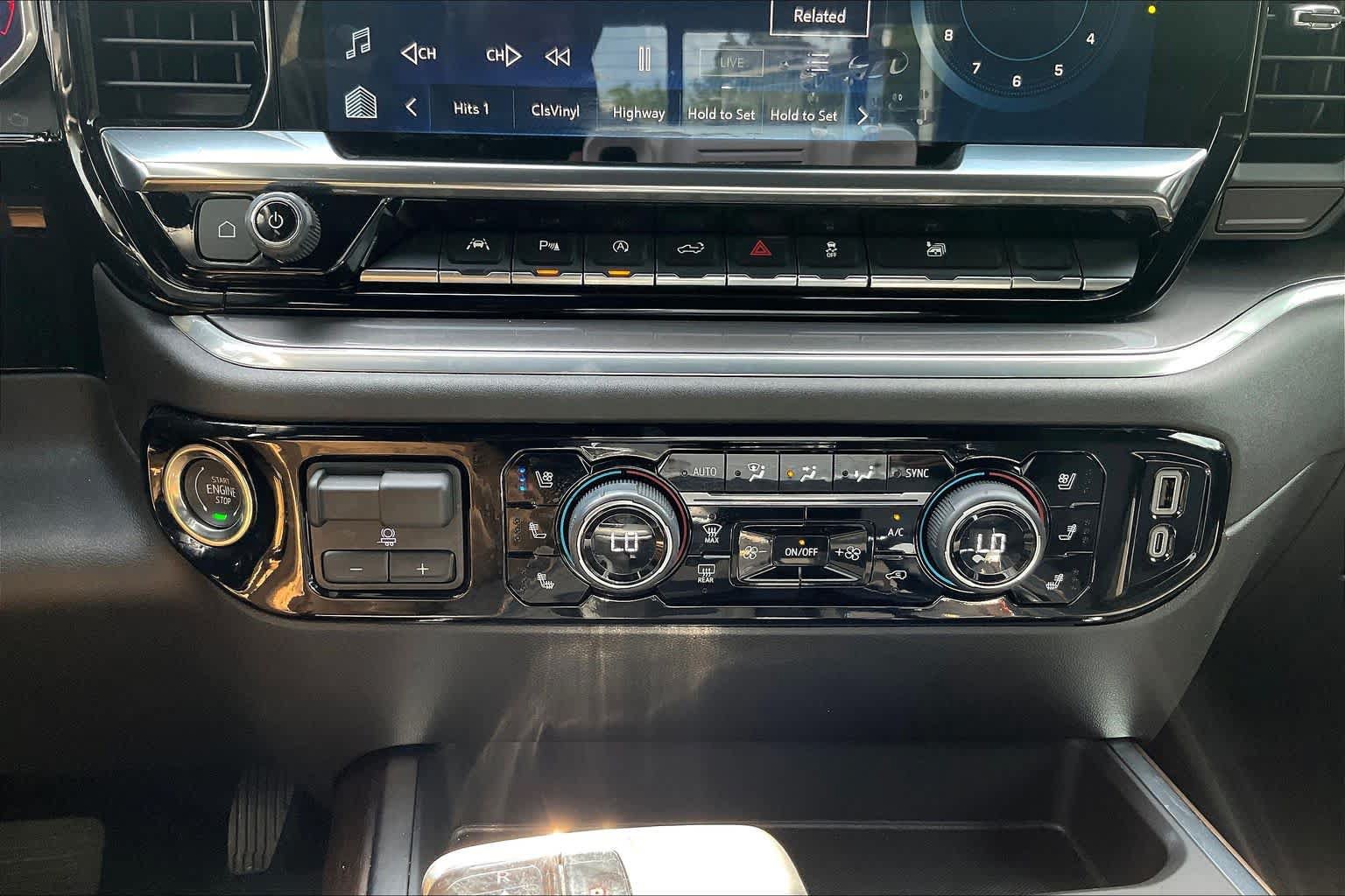 Used 2026 Chevrolet Silverado 1500 High Country w/ High Country Premium Package AWD/4WD image 64