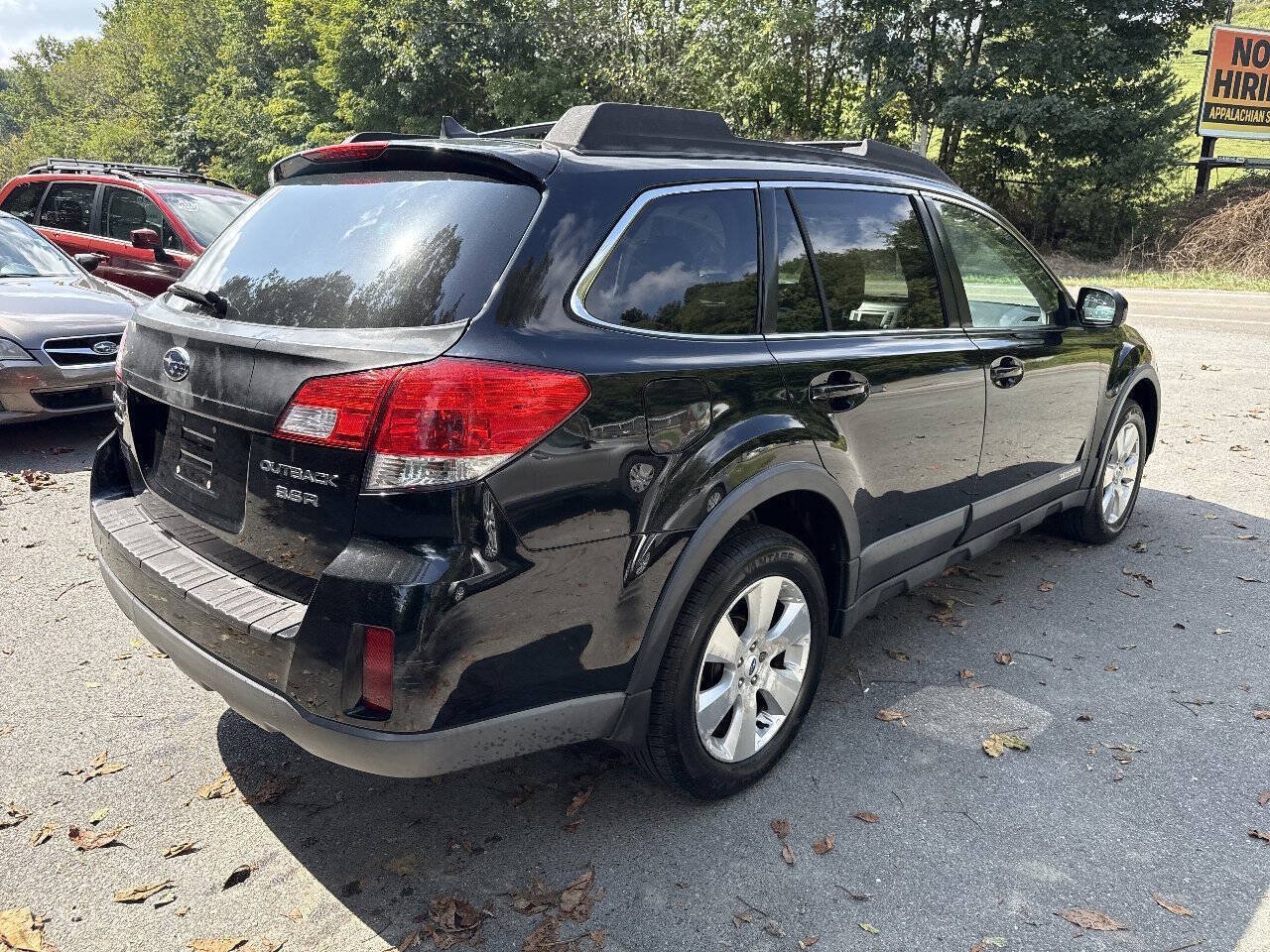 Used 2012 Subaru Outback 3.6R Limited w/ Popular Pkg 2 AWD/4WD image 5