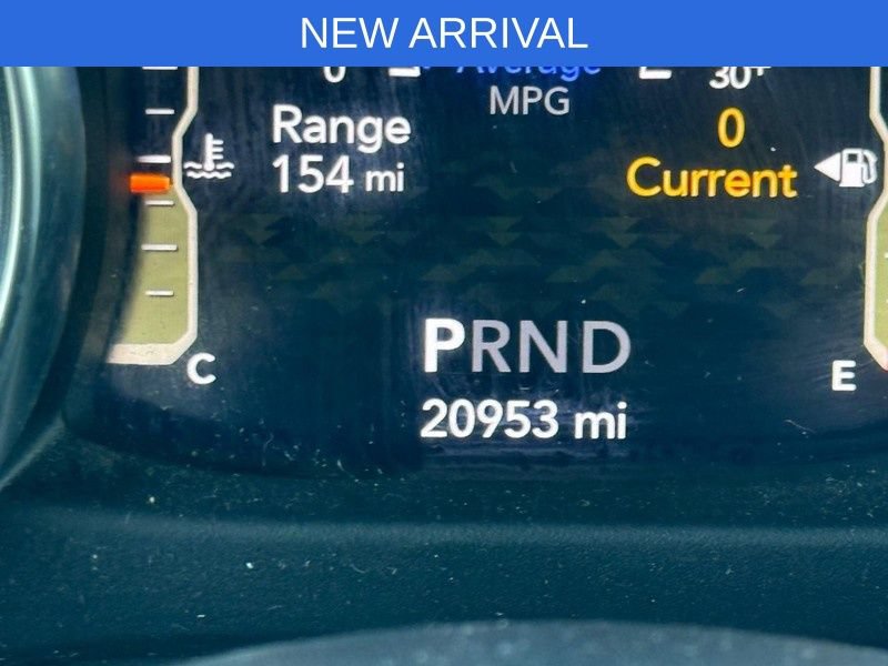 Used 2022 Jeep Wrangler Unlimited Sahara AWD/4WD image 22
