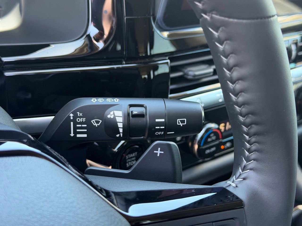 New 2026 Nissan Pathfinder SL FWD image 29
