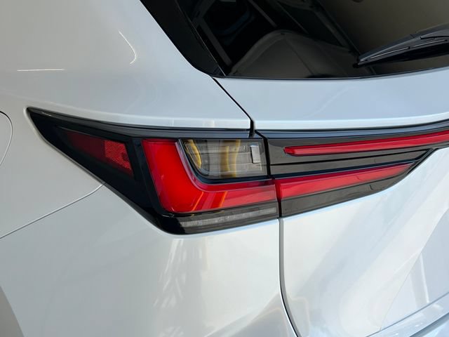 Used 2025 Lexus NX 250 FWD w/ Premium Package image 20