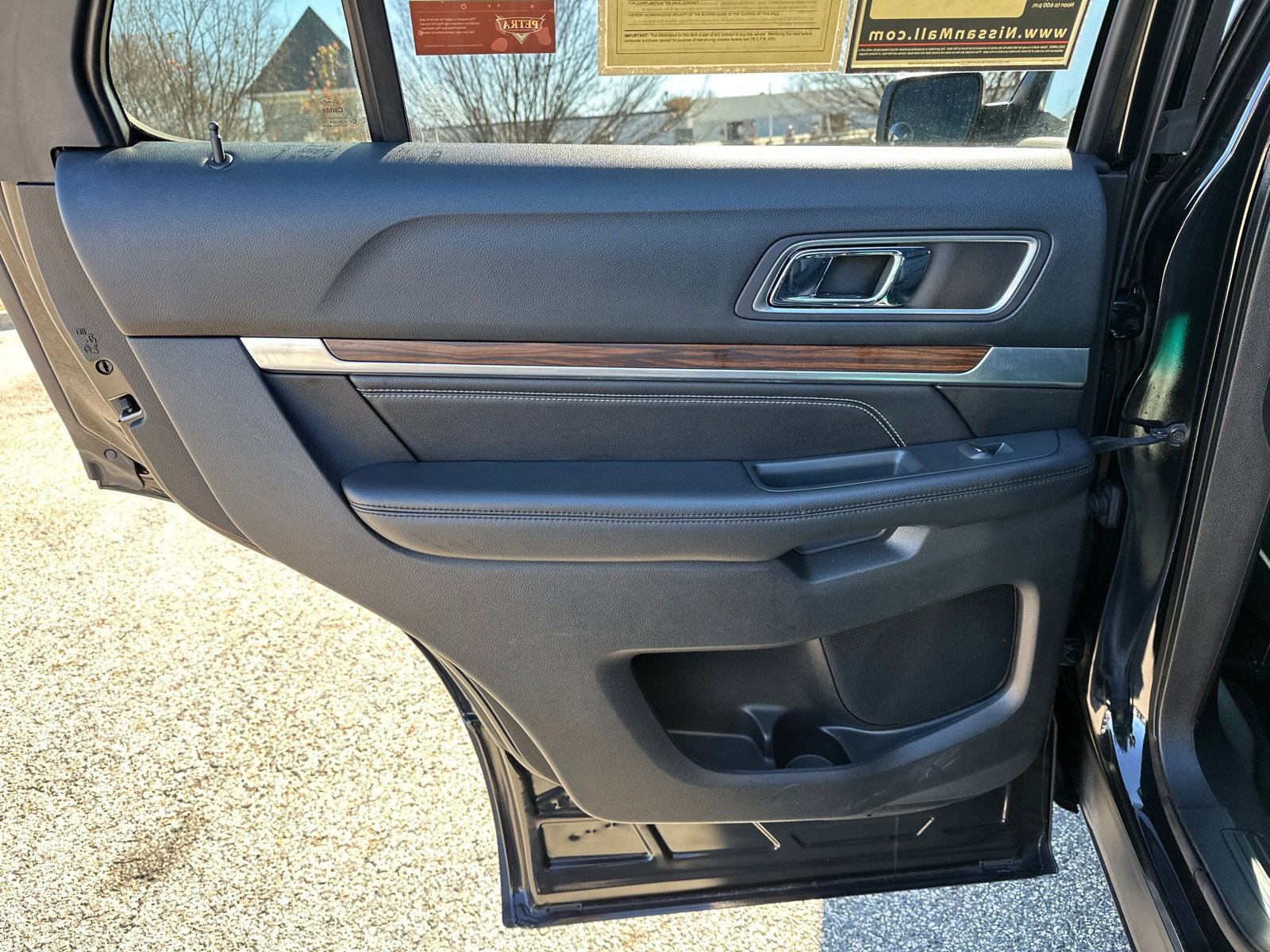 Used 2016 Ford Explorer Limited w/ Equipment Group 303A image 23