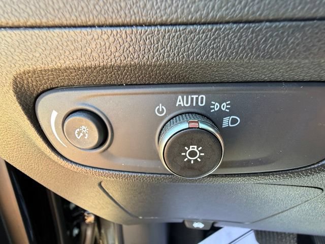 Used 2024 Buick Encore GX Sport Touring w/ Comfort Package AWD/4WD image 17