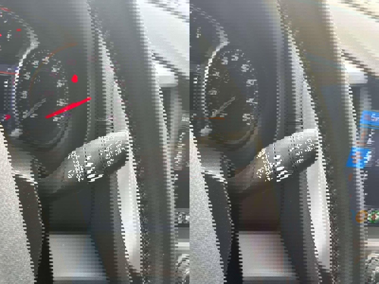 Used 2020 GMC Terrain SLT w/ Elevation Edition image 25