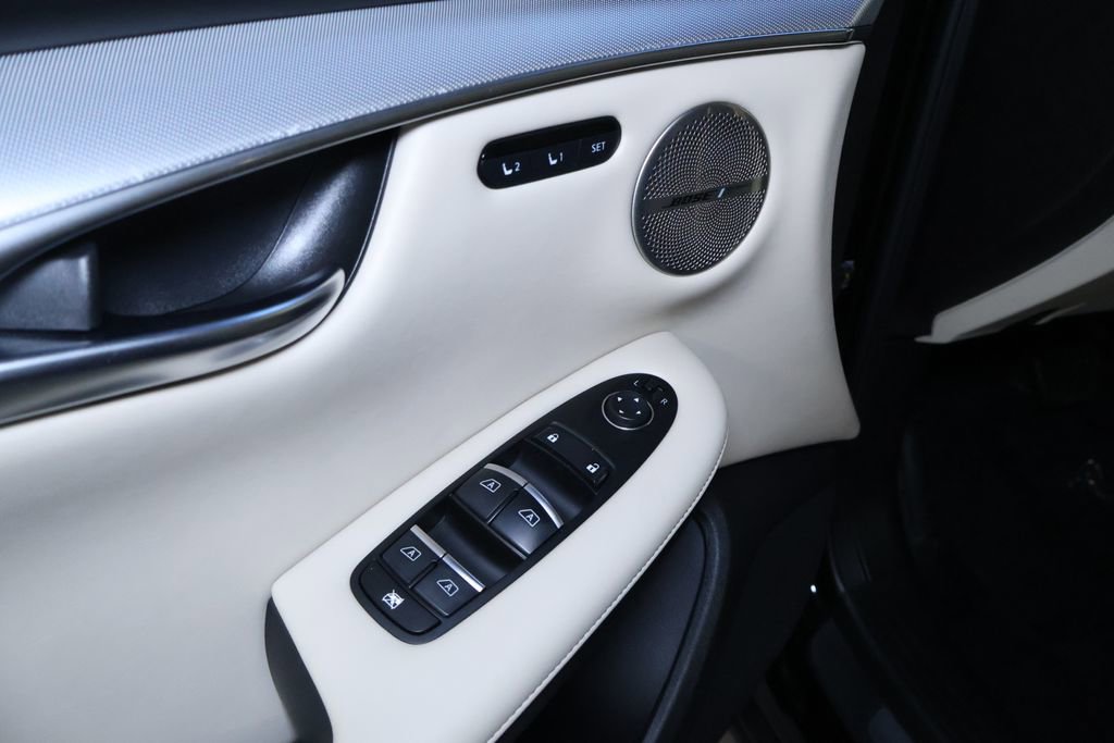 Used 2020 INFINITI QX50 Sensory w/ Proactive Package AWD/4WD image 14