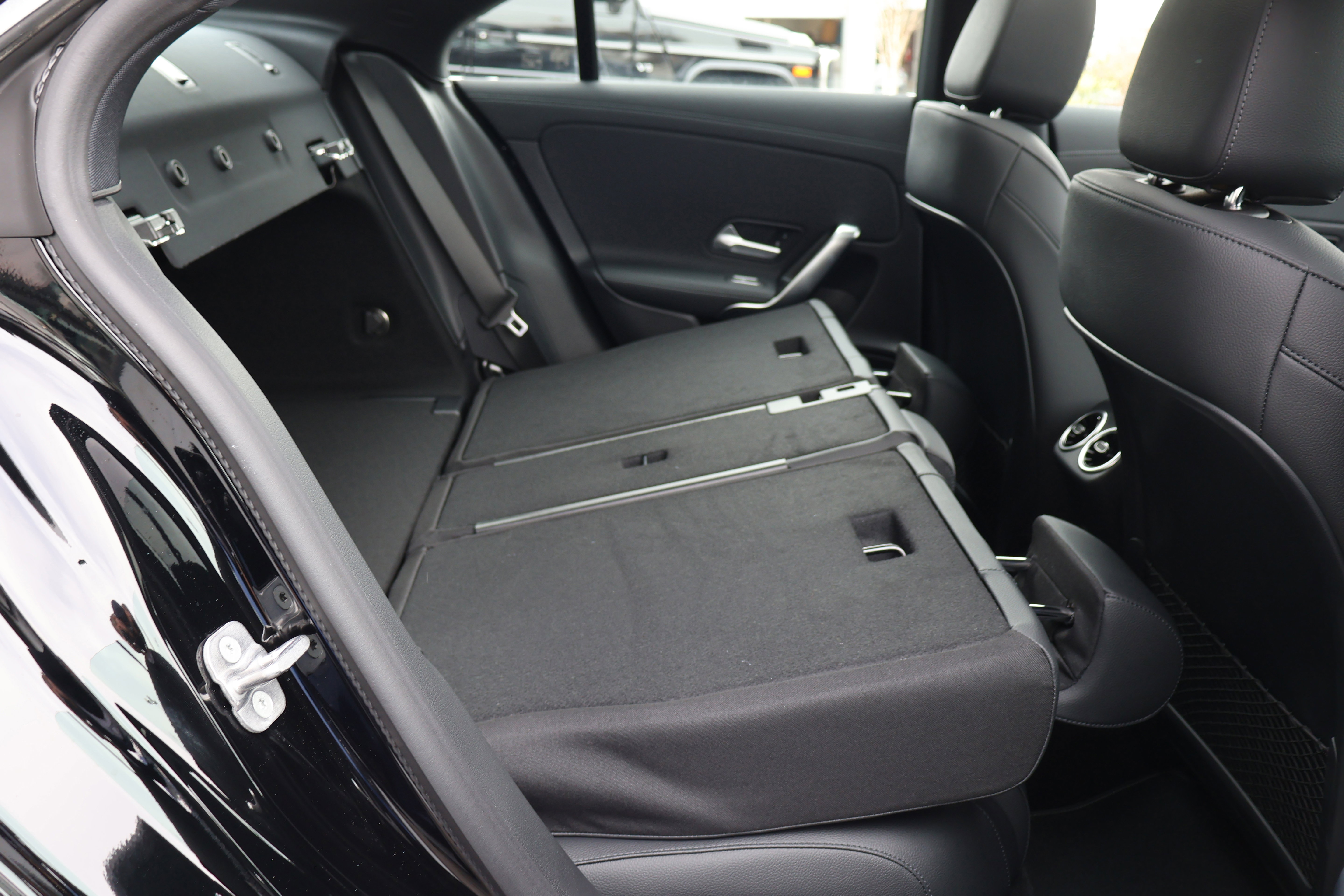 Certified 2024 Mercedes-Benz CLA 250 4MATIC image 24