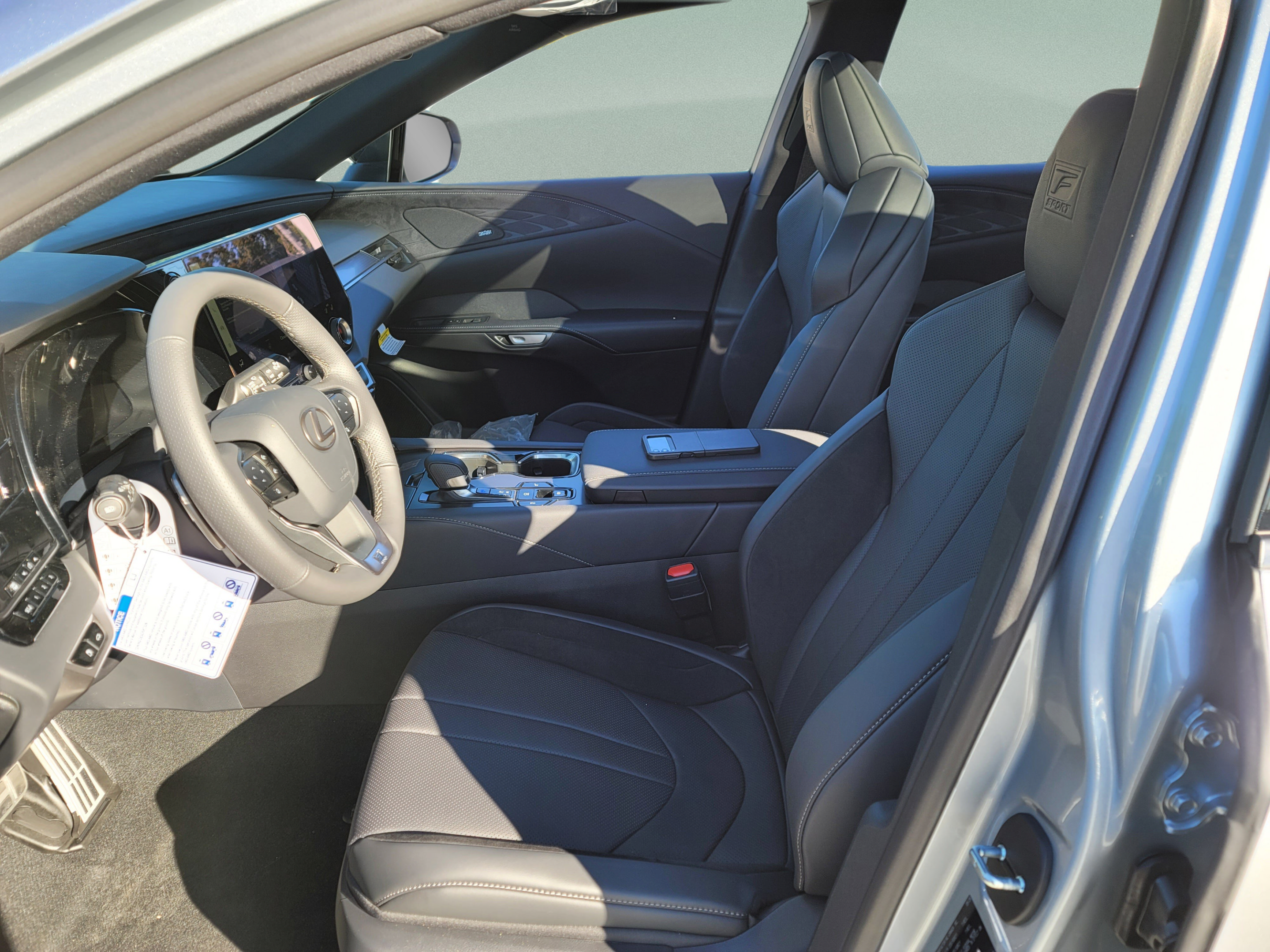 New 2026 Lexus RX 500h F Sport w/ Appearance Package AWD/4WD image 10