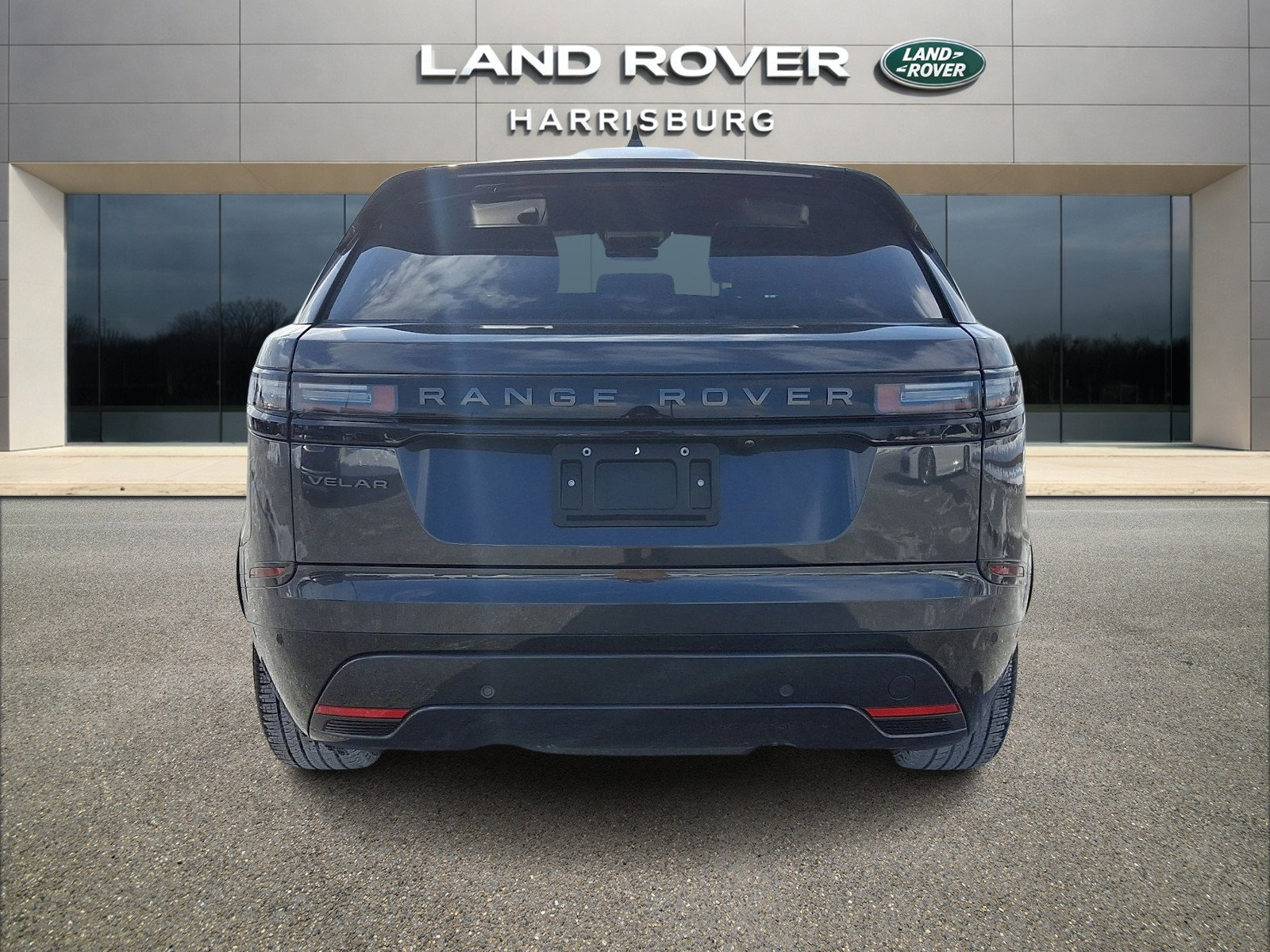 Used 2026 Land Rover Range Rover Velar Dynamic SE image 3