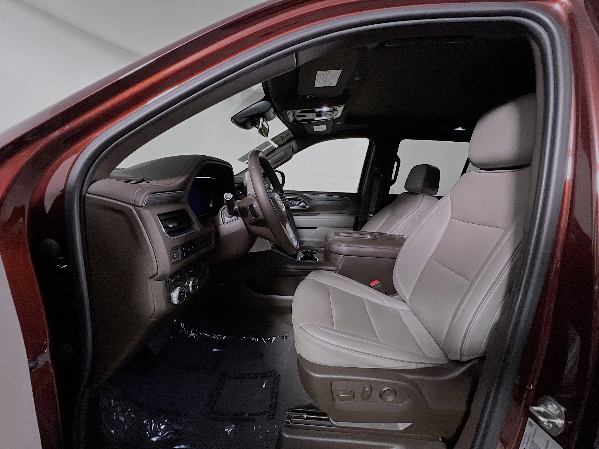 Used 2023 GMC Yukon SLT w/ Max Trailering Package image 15