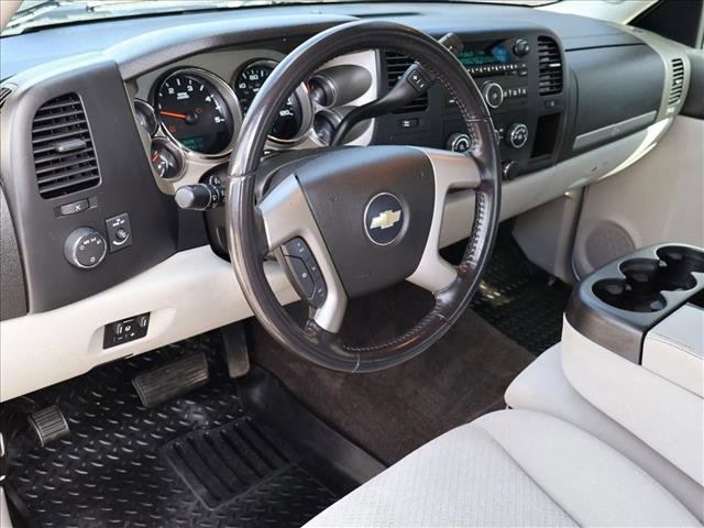 Used 2008 Chevrolet Silverado 2500 LT AWD/4WD image 10