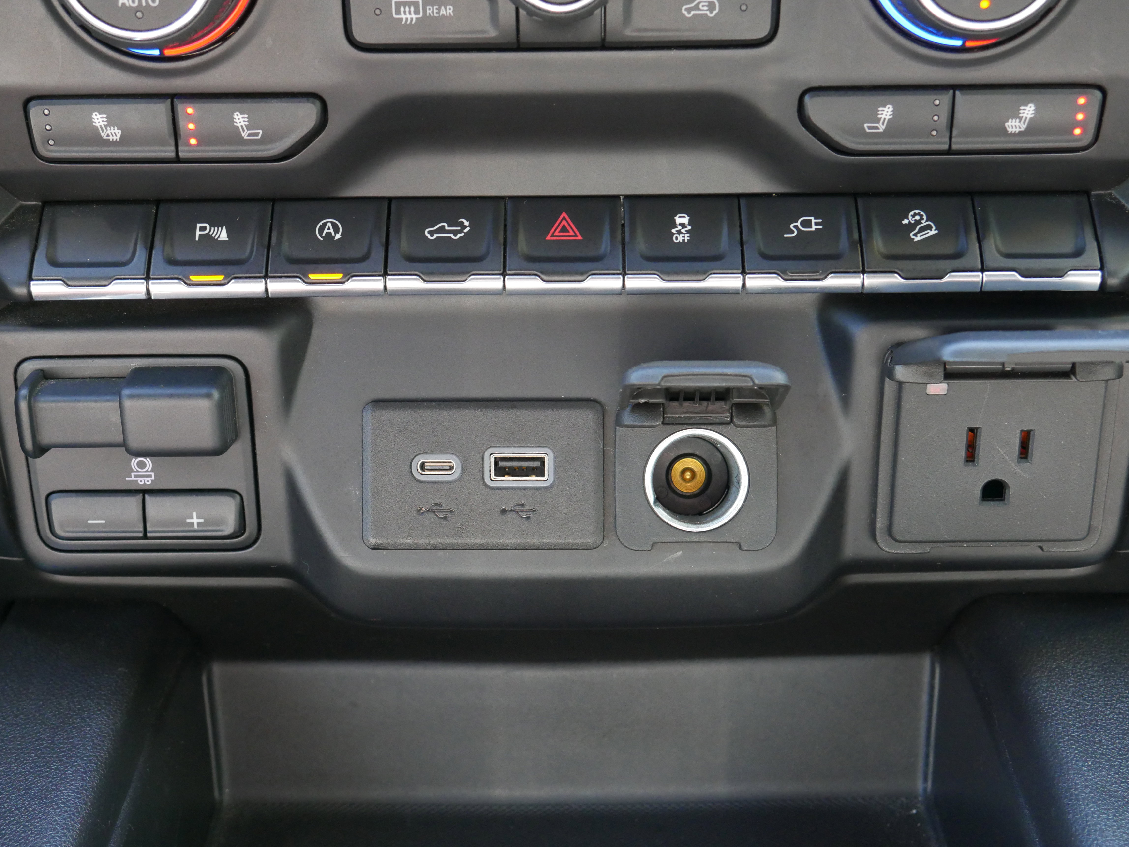 Certified 2021 Chevrolet Silverado 1500 LT Trail Boss w/ Convenience Package II image 19