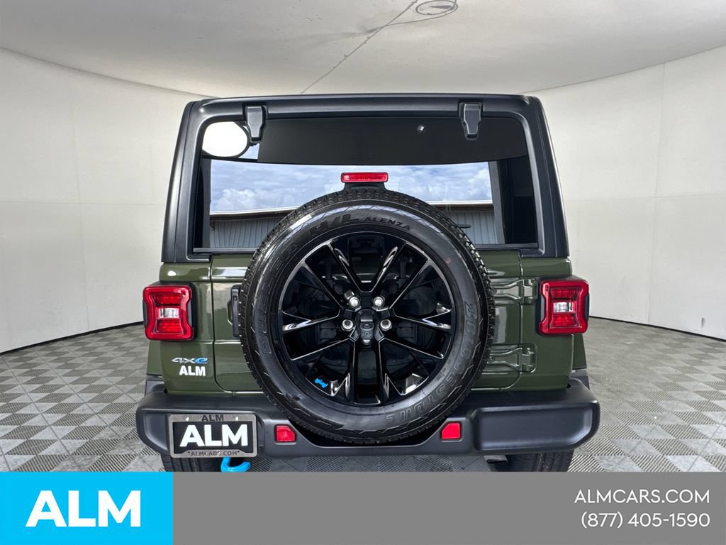 Used 2023 Jeep Wrangler Unlimited Sahara AWD/4WD image 8