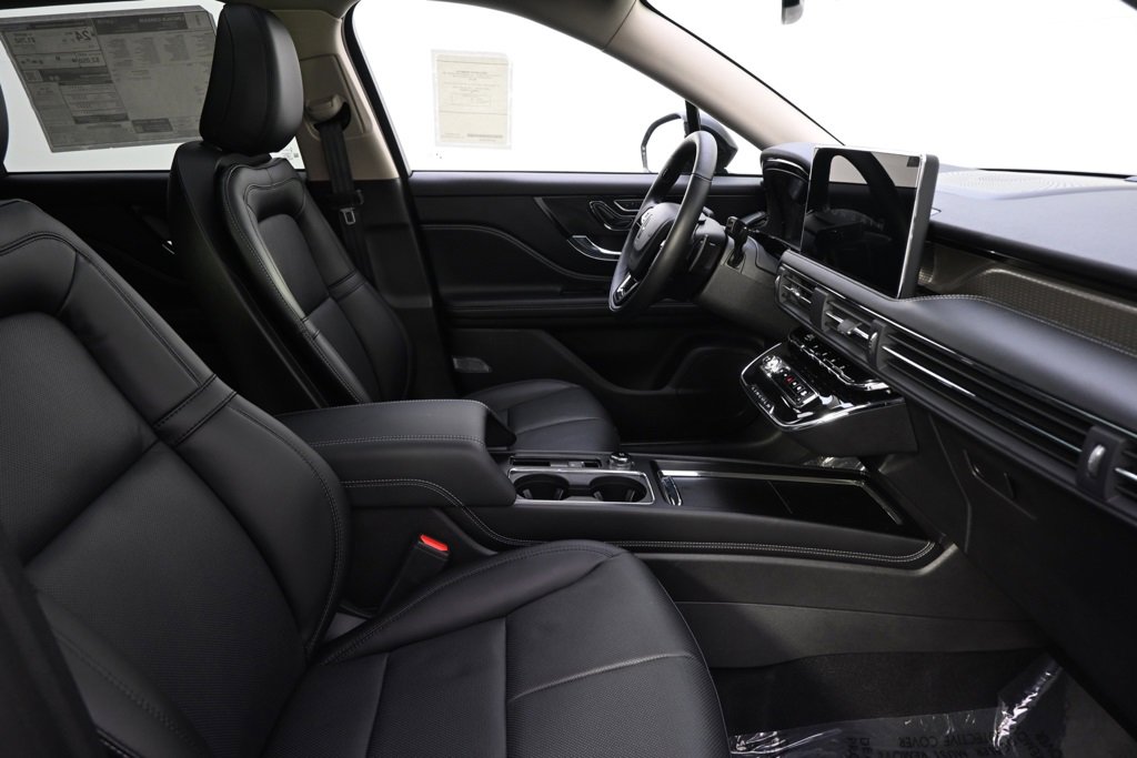 New 2026 Lincoln Corsair Reserve w/ Jet Appearance Package image 16