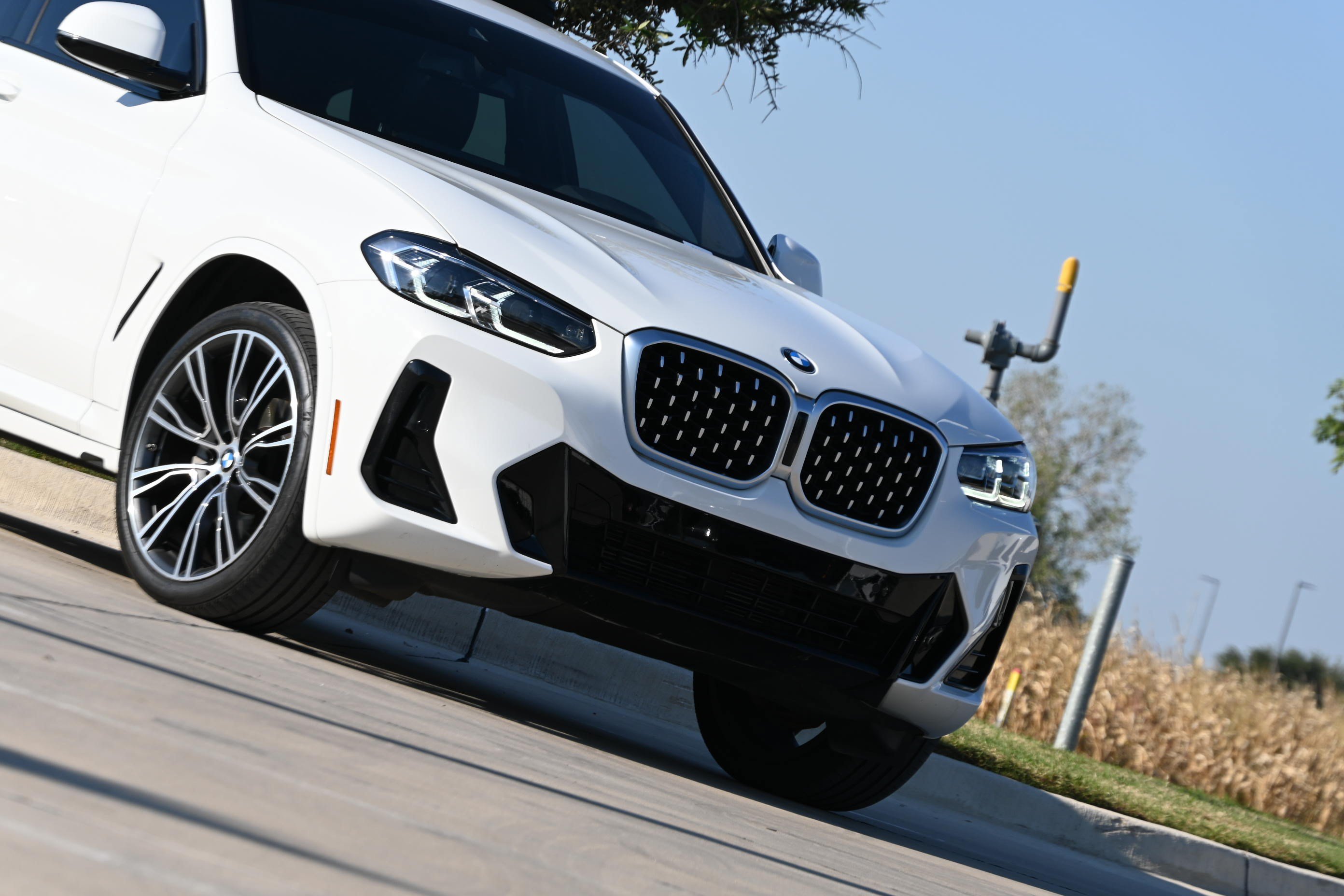 Certified 2025 BMW X4 xDrive30i w/ Premium Package AWD/4WD image 36
