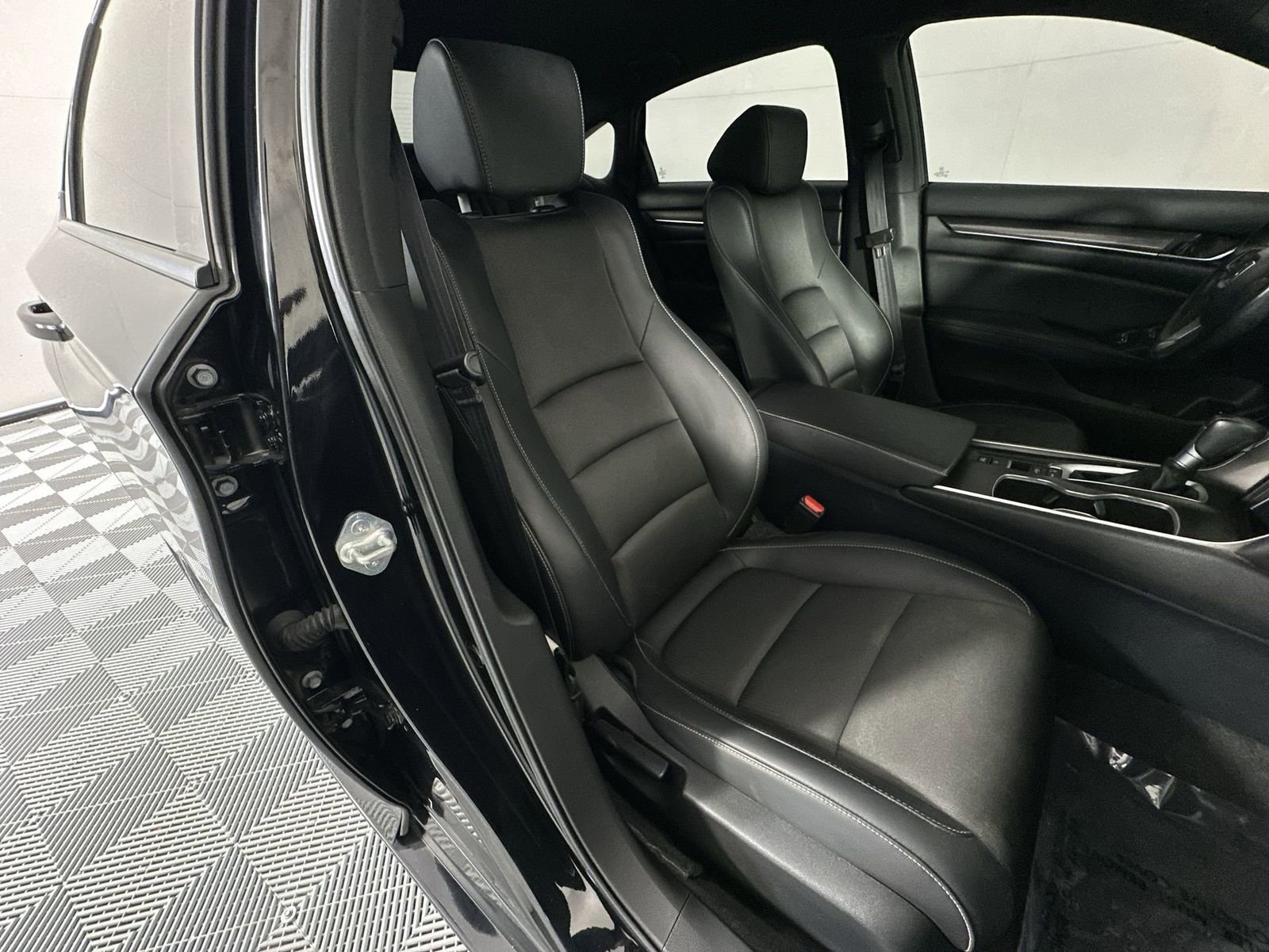 Used 2022 Honda Accord Sport image 26